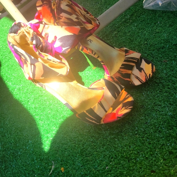 Fun Sexy Heels - Picture 15 of 15